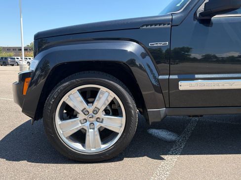 Used 2012 Jeep Liberty Limited Jet w/ Comfort/Convenience Group AWD/4WD image 11