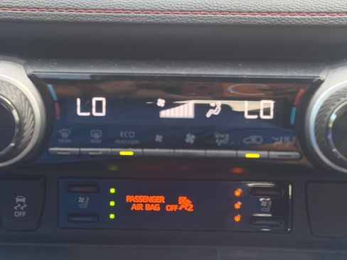 Used 2020 Toyota RAV4 TRD Off-Road w/ TRD Off-Road Weather Package AWD/4WD image 16