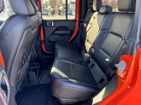 Used 2020 Jeep Gladiator Rubicon AWD/4WD image 13