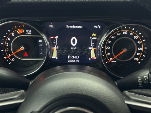 Used 2022 Jeep Wrangler Unlimited Sport AWD/4WD image 22