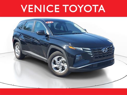 Used 2024 Hyundai Tucson SE FWD image 1