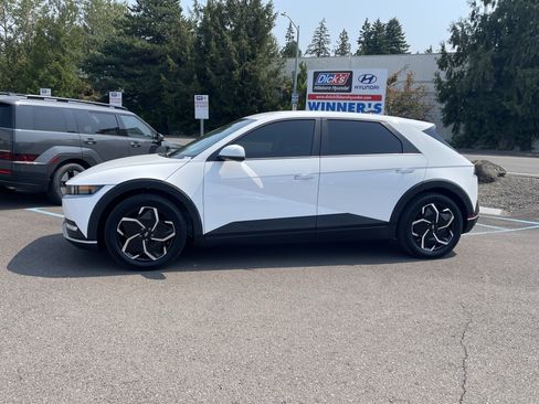 Certified 2024 Hyundai Ioniq 5 SEL RWD image 2