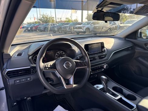 Certified 2022 Nissan Altima 2.5 S image 10