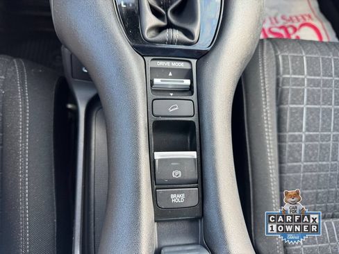 Used 2024 Honda HR-V LX image 23