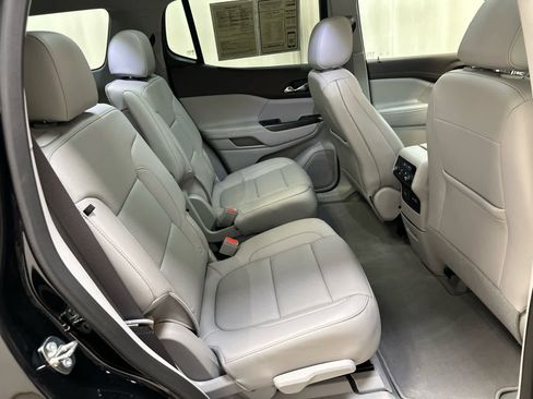 Used 2023 GMC Acadia SLT w/ Preferred Package AWD/4WD image 20