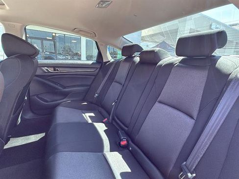 Used 2019 Honda Accord EX image 11