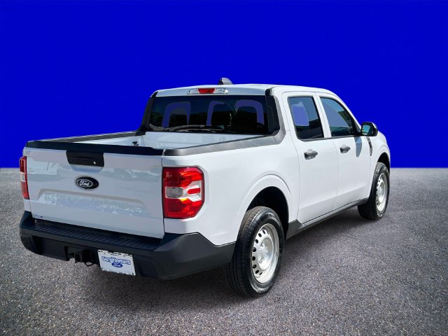 Certified 2025 Ford Maverick XL FWD image 3