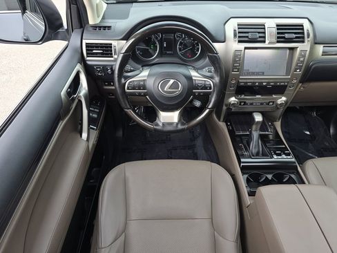 Used 2021 Lexus GX 460 Premium w/ Premium Package AWD/4WD image 2