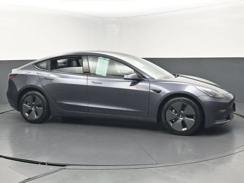 Used 2023 Tesla Model 3 Standard Range RWD image 6