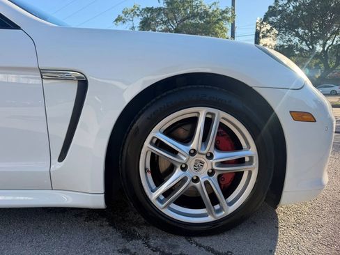 Used 2012 Porsche Panamera 4 image 34