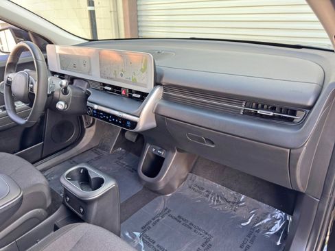 Used 2022 Hyundai Ioniq 5 SE w/ Cargo Package RWD image 13