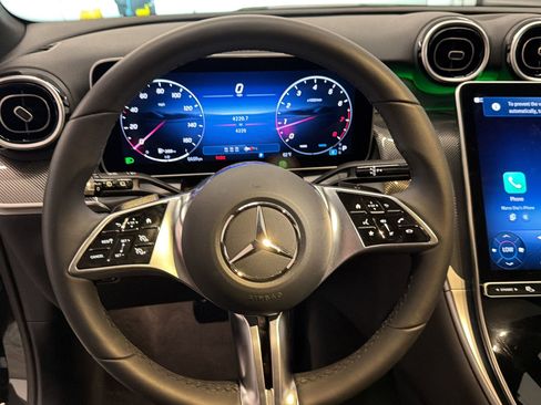 Used 2026 Mercedes-Benz GLC 300 image 16