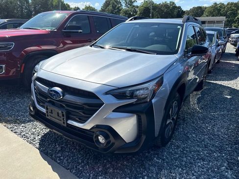 Used 2025 Subaru Outback Premium w/ Popular Package #1 AWD/4WD image 1