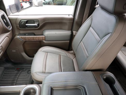 Used 2022 GMC Sierra 2500 Denali w/ Denali Ultimate Package image 19