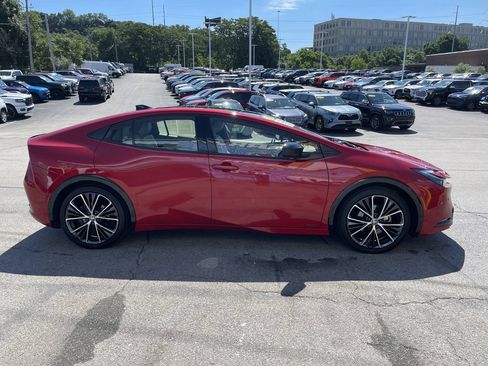 Used 2023 Toyota Prius Limited AWD/4WD image 7