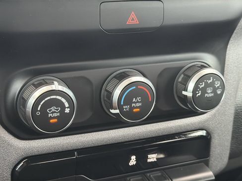 Used 2024 RAM 1500 Tradesman AWD/4WD image 22