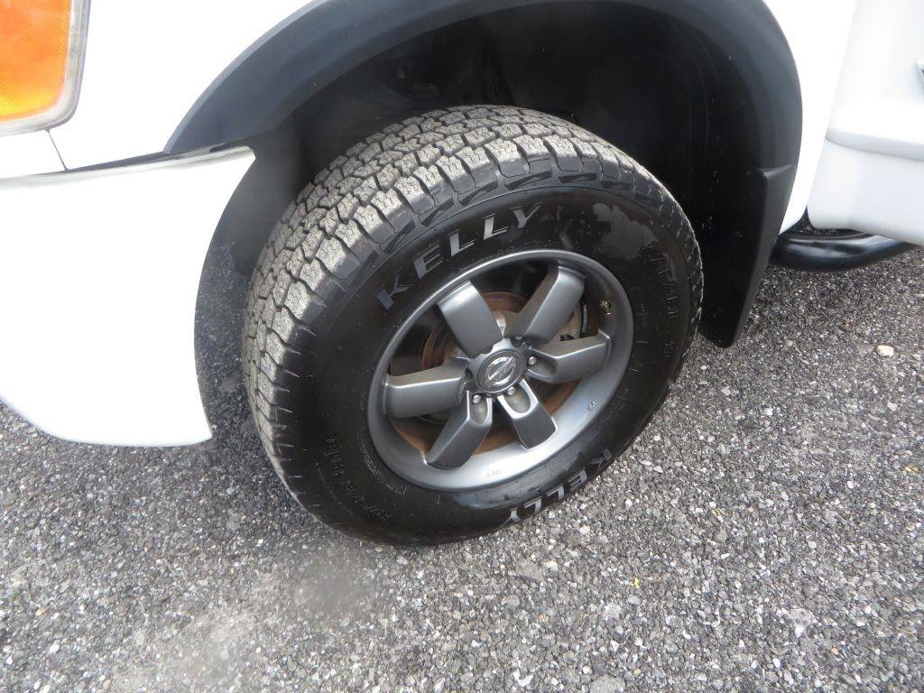 Used 2015 Nissan Titan PRO-4X w/ Pro-4x Luxury Package AWD/4WD image 30