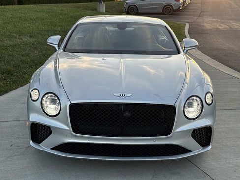 Used 2024 Bentley Continental GT image 8