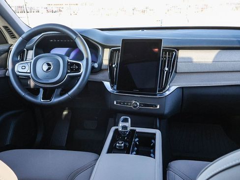 New 2026 Volvo XC90 B5 Plus image 21