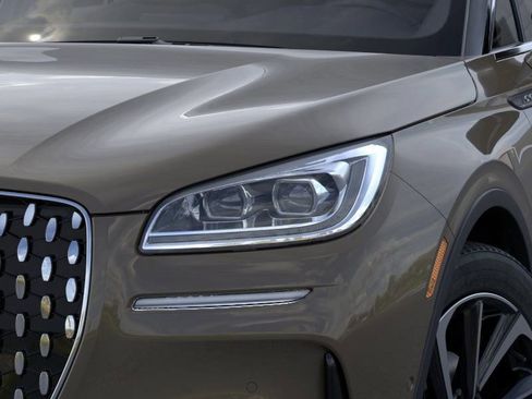 New 2025 Lincoln Corsair Reserve w/ Equipment Group 202A image 18