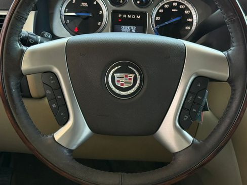 Used 2014 Cadillac Escalade Luxury AWD/4WD image 57