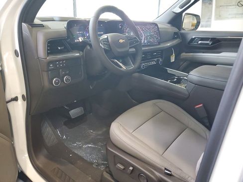 New 2026 Chevrolet Suburban LS image 18