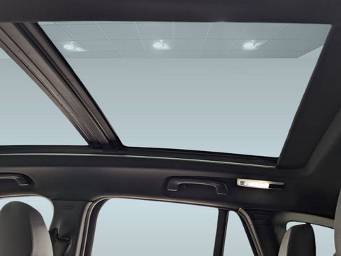 Used 2021 BMW X1 xDrive28i w/ Premium Package image 21