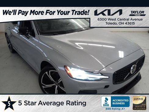 Used 2024 Volvo S60 B5 Core image 1