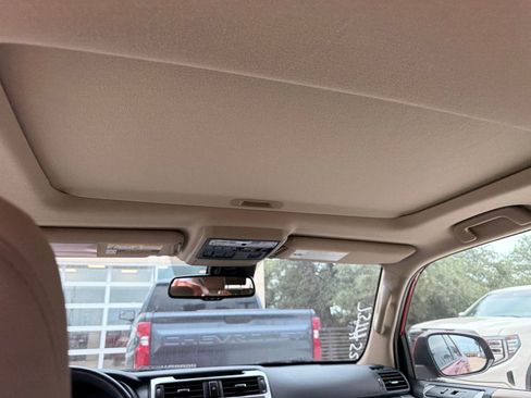 Used 2022 Toyota 4Runner SR5 Premium w/ Moonroof Package RWD image 13