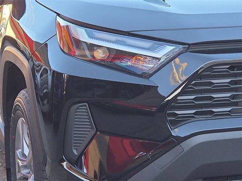 New 2025 Toyota RAV4 XLE image 22