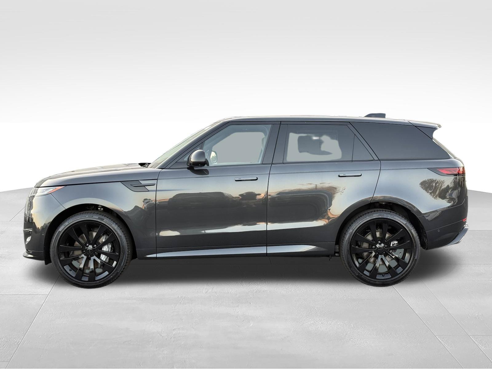New 2026 Land Rover Range Rover Sport Dynamic SE AWD/4WD image 2