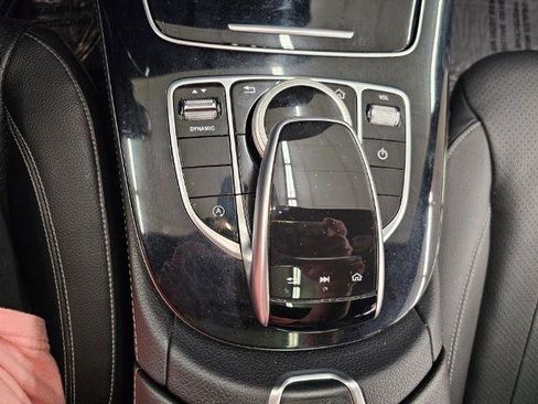 Used 2017 Mercedes-Benz E 300 4MATIC image 21