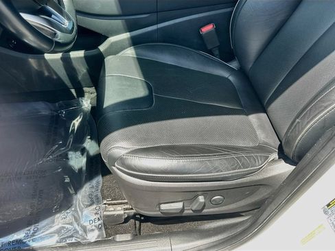 Used 2022 Hyundai Santa Fe SEL w/ Convenience + Premium Package FWD image 20