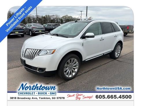 Used 2014 Lincoln MKX AWD w/ Equipment Group 102A image 1