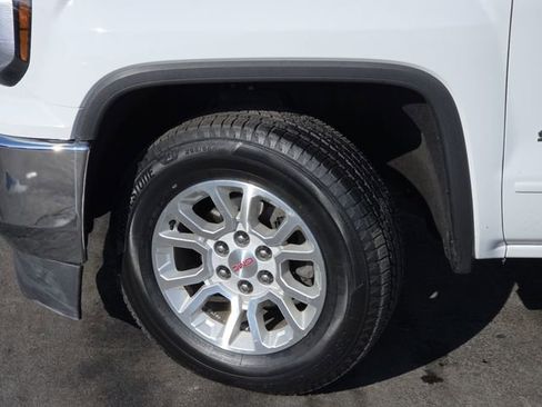 Used 2019 GMC Sierra 1500 SLE w/ SLE Value Package image 20