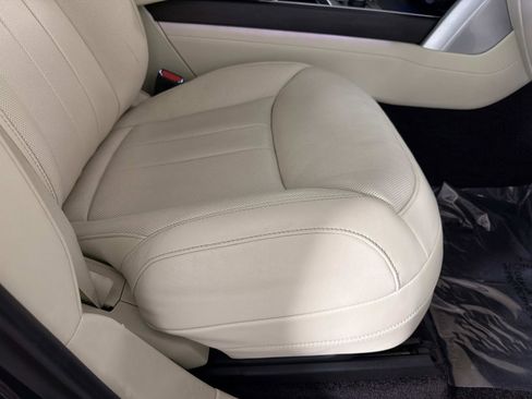 Used 2023 Land Rover Range Rover SE image 23