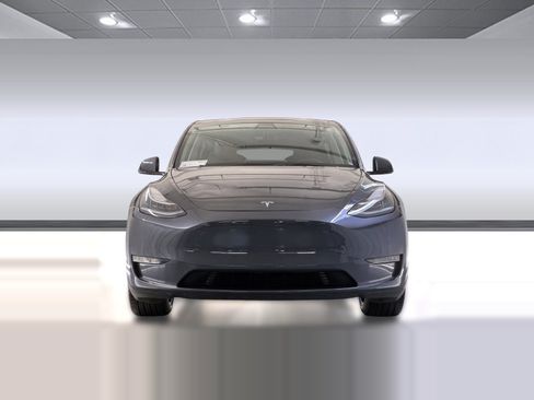 Used 2021 Tesla Model Y Long Range AWD/4WD image 5