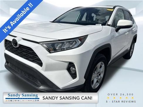 Used 2020 Toyota RAV4 XLE w/ Convenience Package FWD image 1