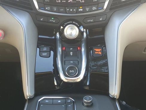 Certified 2025 Acura TLX w/ Technology Package image 15