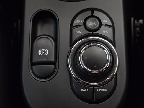 Used 2024 MINI Cooper SE FWD image 30