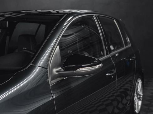 Used 2012 Volkswagen Golf 4-Door image 5