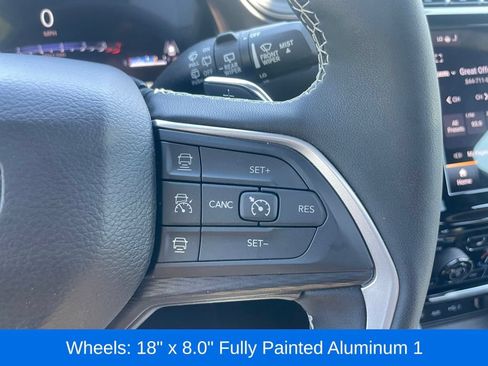 Used 2024 Jeep Grand Cherokee L Altitude AWD/4WD image 25