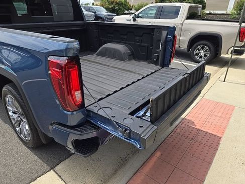 Used 2024 GMC Sierra 1500 Denali AWD/4WD image 63