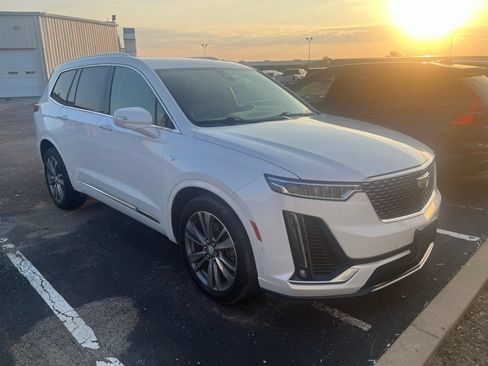 Used 2020 Cadillac XT6 Premium Luxury w/ Platinum Package FWD image 5