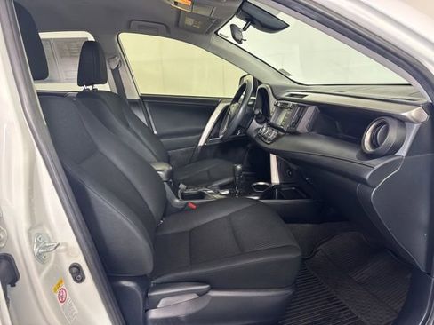 Used 2018 Toyota RAV4 LE w/ All Weather Liner Package AWD/4WD image 4
