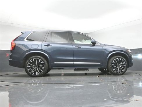 New 2026 Volvo XC90 B6 Ultra image 45