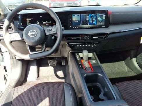 New 2026 Nissan Kicks SR w/ SR Premium Package image 8