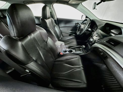 Used 2019 Acura ILX FWD image 25