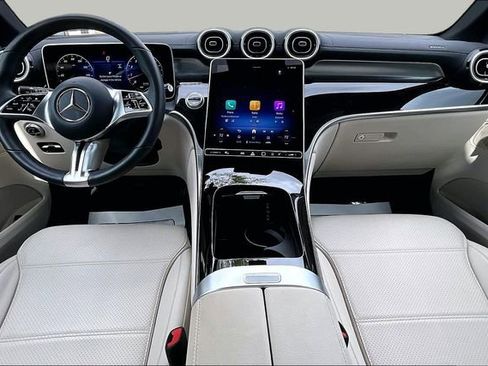 Certified 2025 Mercedes-Benz GLC 300 4MATIC image 9