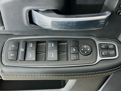 Used 2024 RAM 2500 Laramie w/ Safety Group image 15